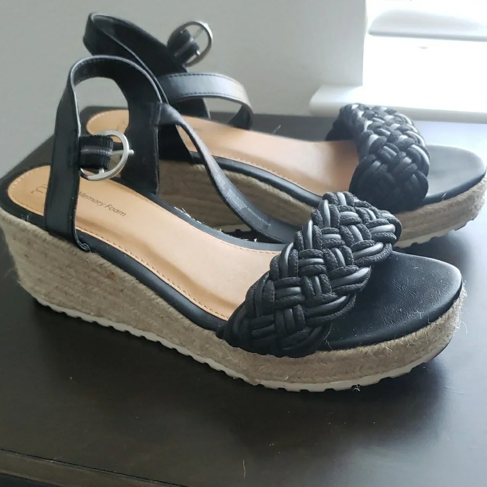 Time and Tru Black Espadrille Slingback Shoes